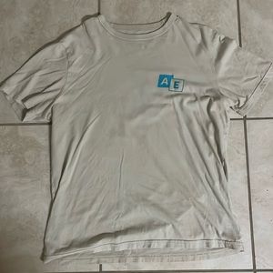 Men’s American Eagle tee
